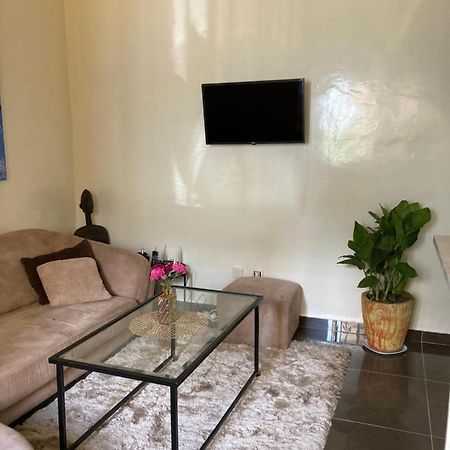 Appartamento Chez Camille A Zac Mbao Diokoul Esterno foto